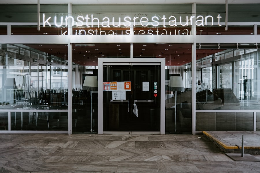 Photo restaurants charge more