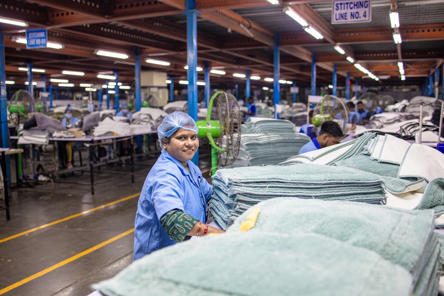 Photo productivity wages gap