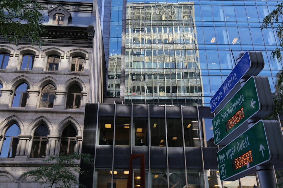 Photo wall street houses