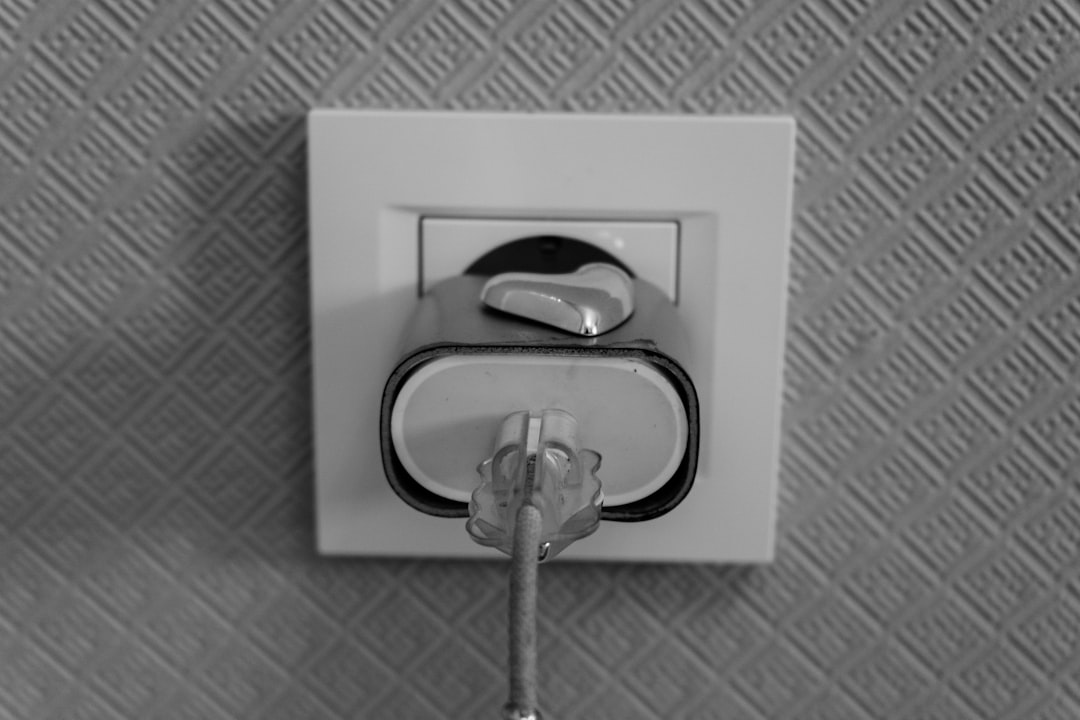 Photo housing utility