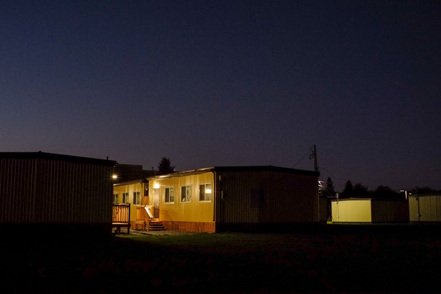 Photo housing utility