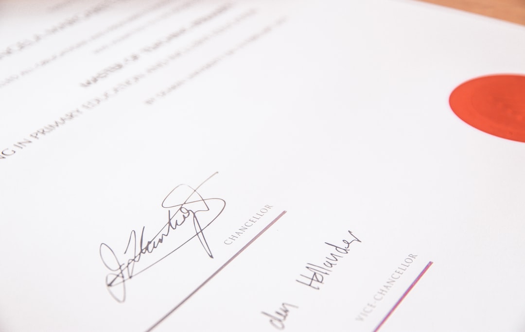 Photo negotiate signature clauses
