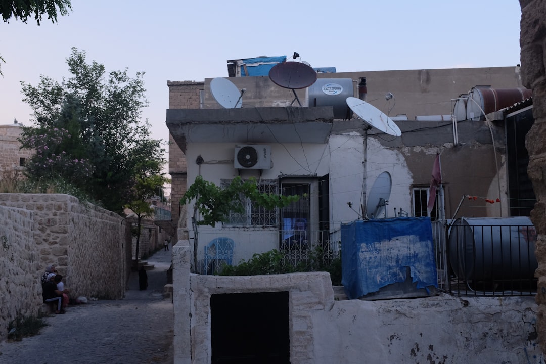 Photo middle housing