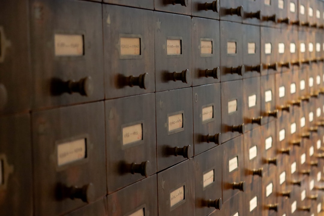 Photo online storage unit auctions
