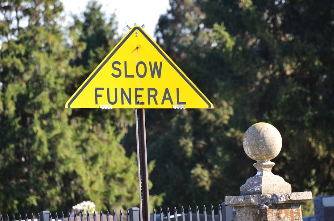 Photo funeral home contracts