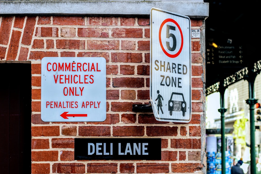 Photo Wall Street Yield Products