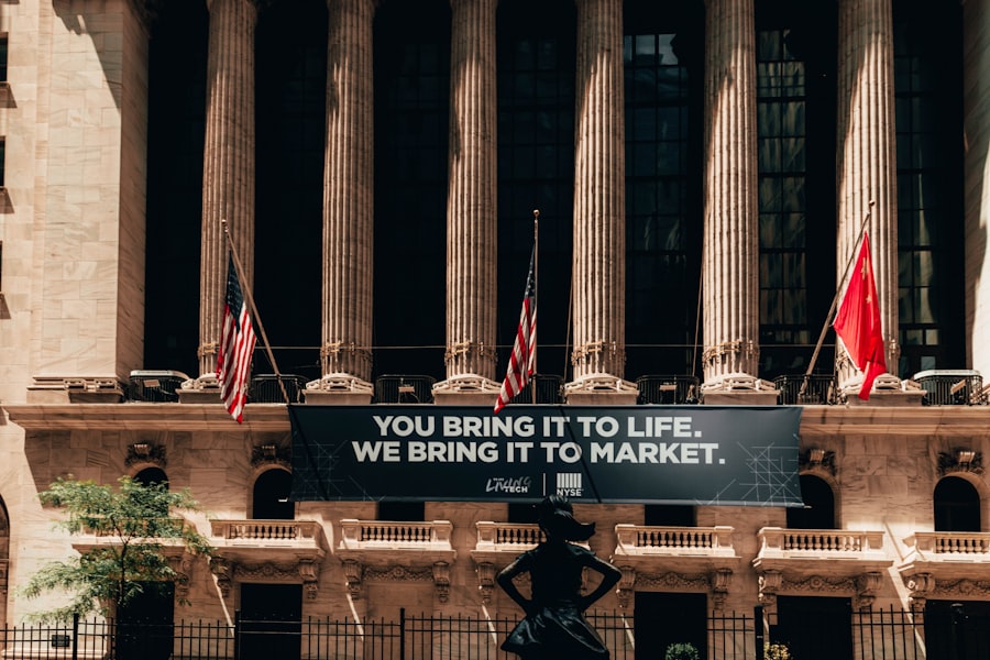 Photo AI Labor Market Disruption