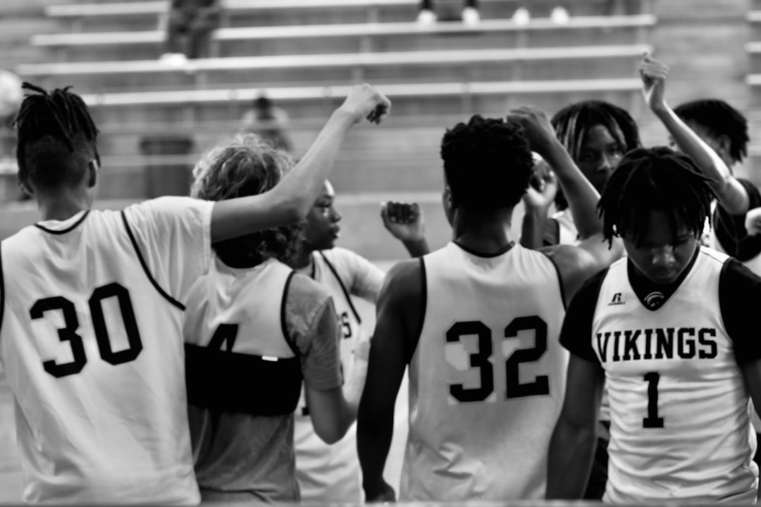 Photo Hiring Juniors