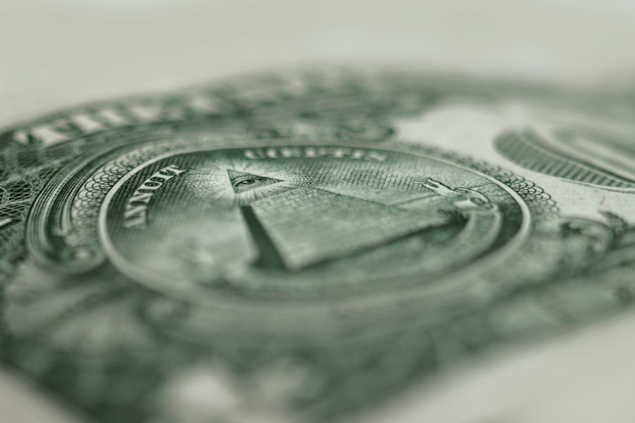 Photo financial security pyramid