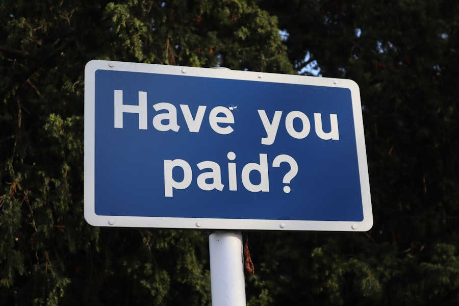 Photo stop living paycheck to paycheck