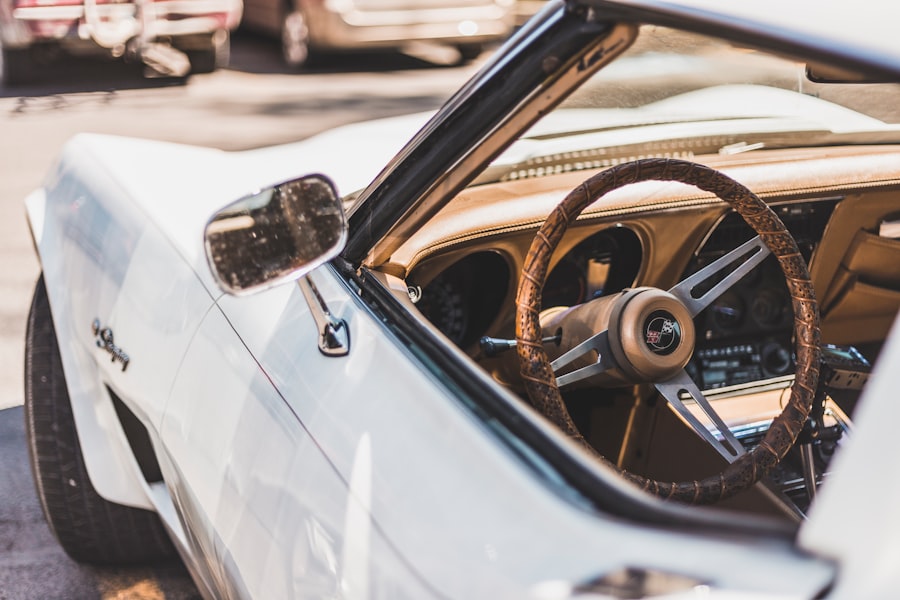 Photo luxury car buying guide