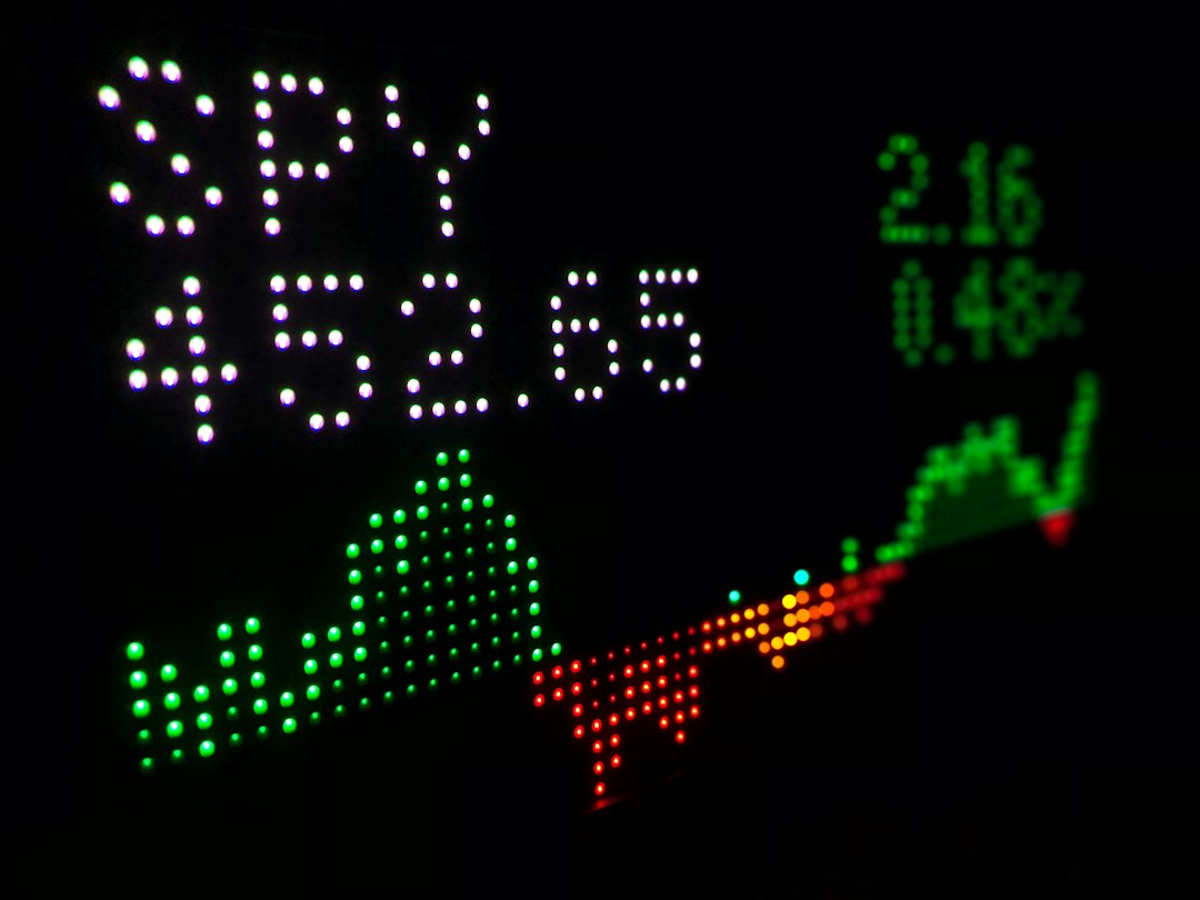 Photo investor psychology stock market corrections