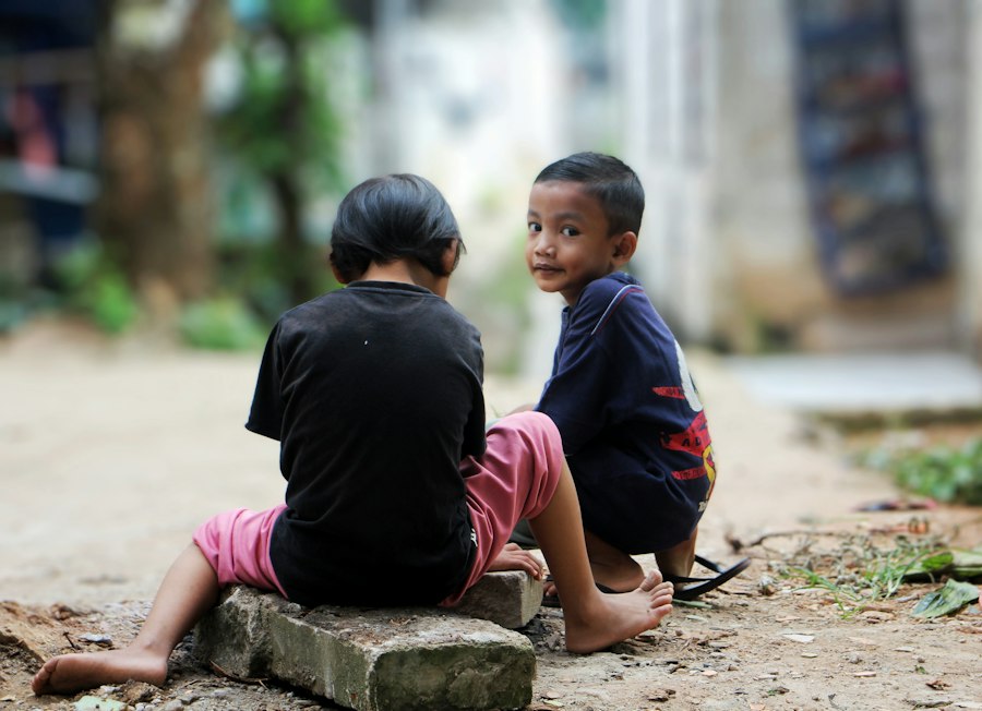 Photo talking to siblings about caregiving costs