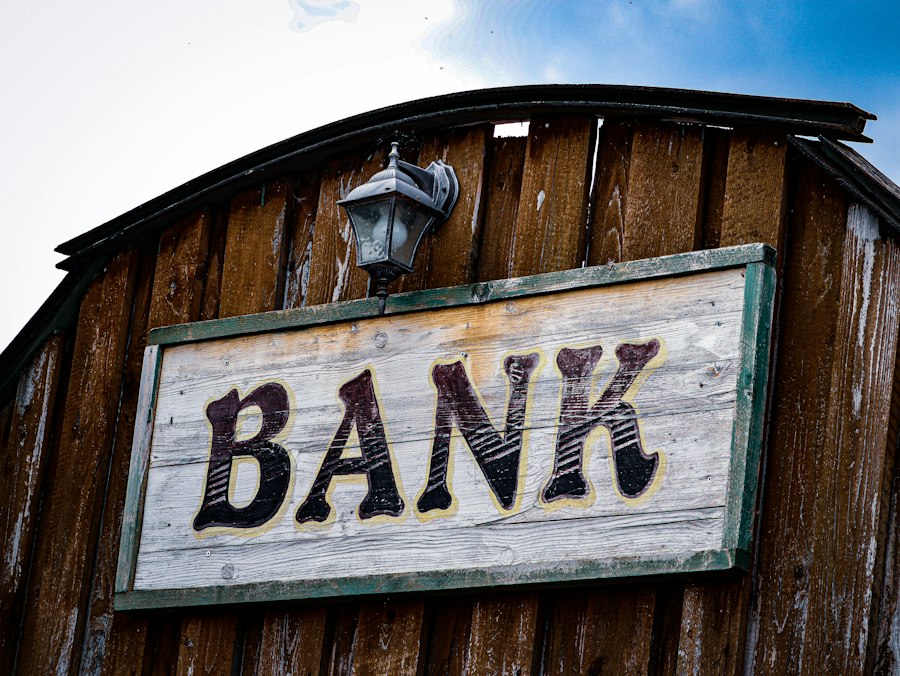 Photo FDIC insured bank deposits stability