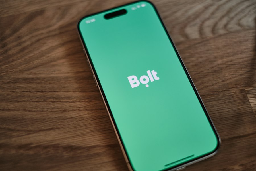 Photo Bolt replaced unlimited PTO mandatory weeks policy
